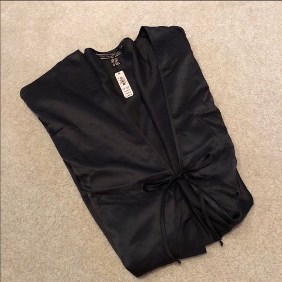 NWT 🎁 Victorias Secret Black Kimono Satin Robe - Picture 5 of 7